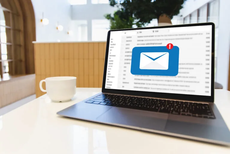 Servidores de Email: Correos Más Seguros que un Bunker